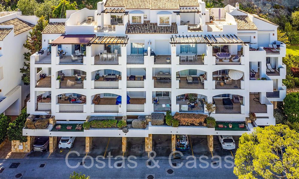 Penthouse sophistiqué prêt à emménager à vendre dans une enclave de golf fermée de La Quinta à Benahavis - Marbella 70184