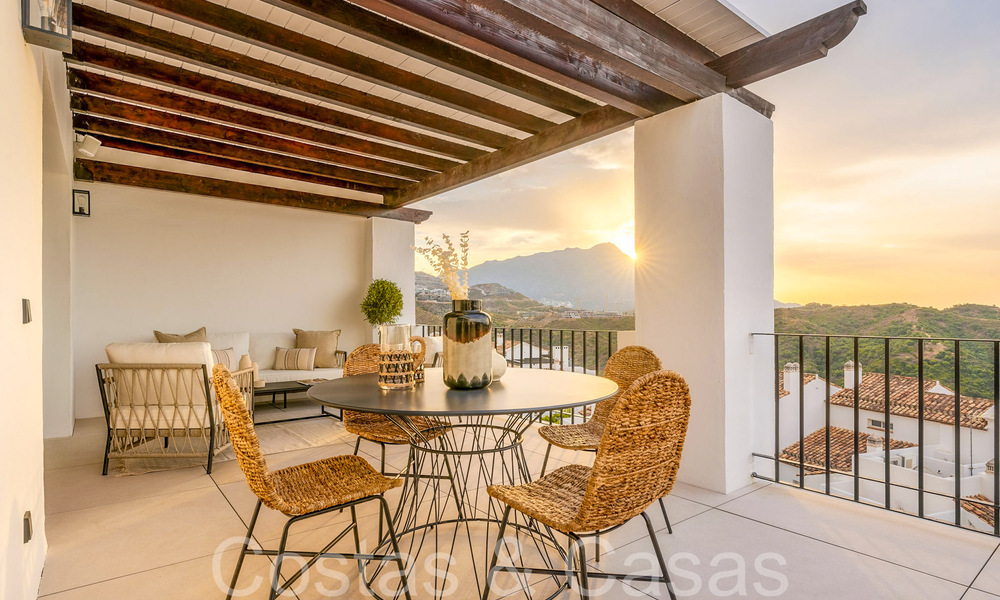 Penthouse sophistiqué prêt à emménager à vendre dans une enclave de golf fermée de La Quinta à Benahavis - Marbella 70190