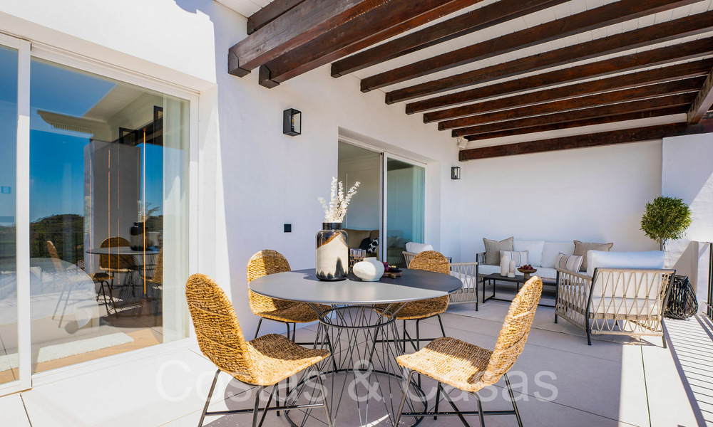 Penthouse sophistiqué prêt à emménager à vendre dans une enclave de golf fermée de La Quinta à Benahavis - Marbella 70195