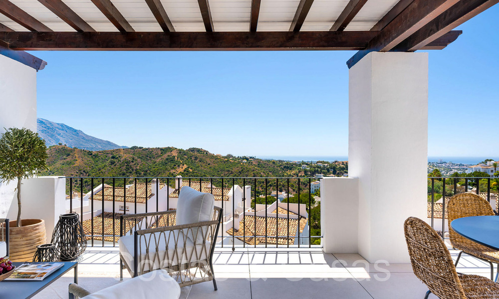 Penthouse sophistiqué prêt à emménager à vendre dans une enclave de golf fermée de La Quinta à Benahavis - Marbella 70196