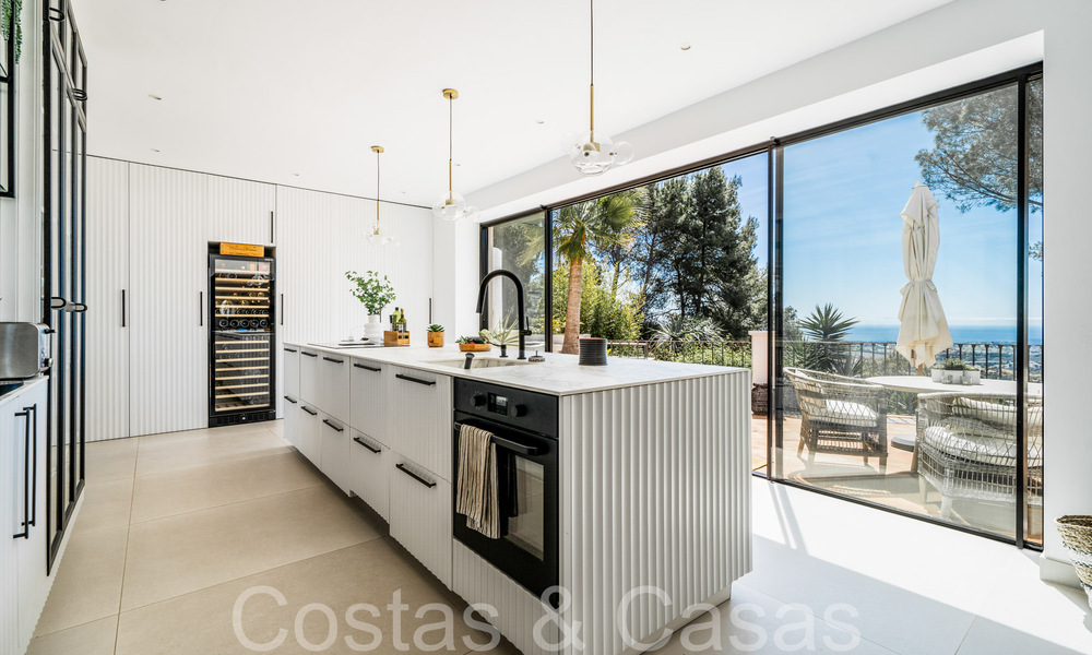 Villa de luxe de plain-pied de style méditerranéen contemporain à vendre en pleine nature à El Madroñal, Benahavis - Marbella 70261