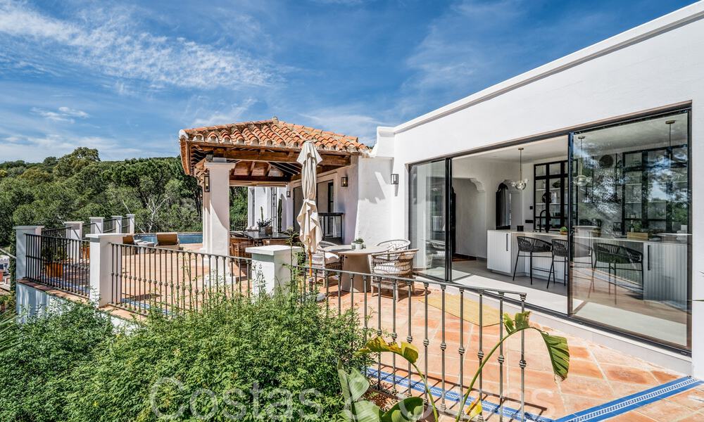 Villa de luxe de plain-pied de style méditerranéen contemporain à vendre en pleine nature à El Madroñal, Benahavis - Marbella 70265