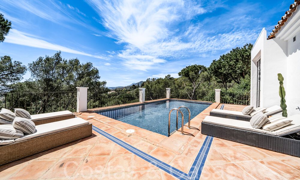 Villa de luxe de plain-pied de style méditerranéen contemporain à vendre en pleine nature à El Madroñal, Benahavis - Marbella 70267