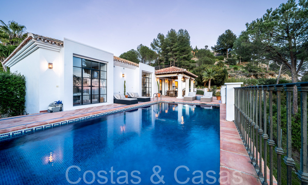 Villa de luxe de plain-pied de style méditerranéen contemporain à vendre en pleine nature à El Madroñal, Benahavis - Marbella 70276