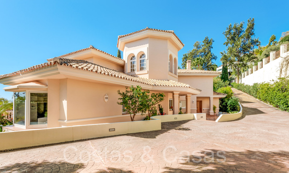 Luxueuse villa de style architectural traditionnel à vendre dans une communauté fermée de La Quinta, Benahavis - Marbella 70312