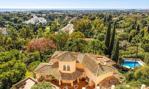 Luxueuse villa de style architectural traditionnel à vendre dans une communauté fermée de La Quinta, Benahavis - Marbella 70318
