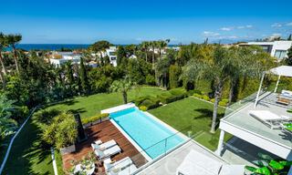 Villa design primée à l'architecture moderne à vendre à quelques pas de la plage à l'est de Marbella 70348 