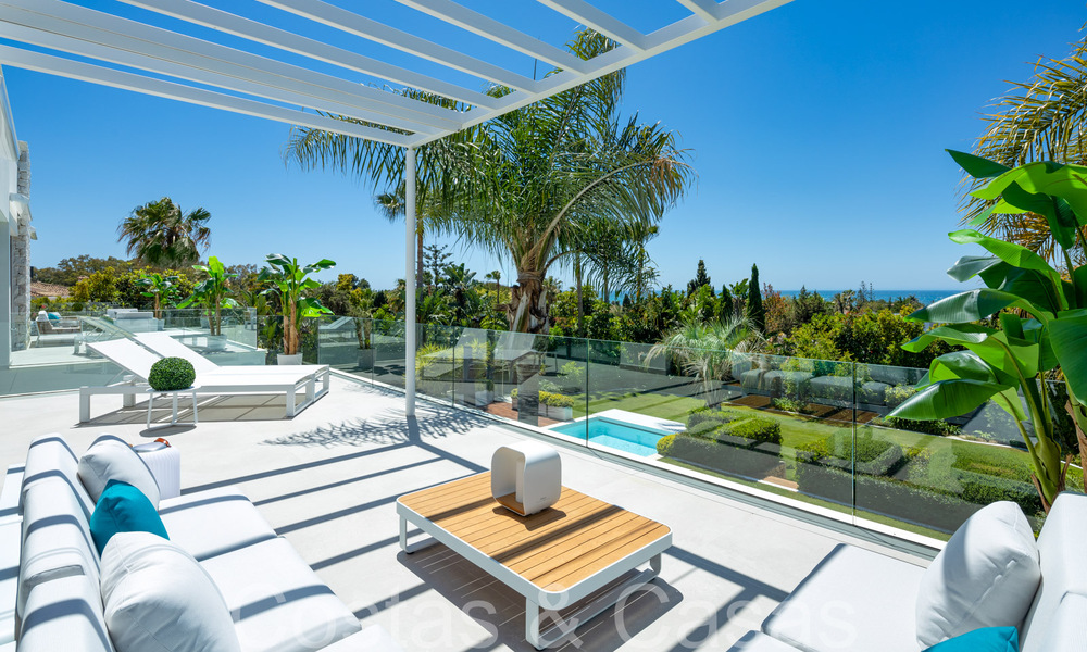 Villa design primée à l'architecture moderne à vendre à quelques pas de la plage à l'est de Marbella 70356