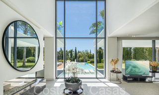 Villa design primée à l'architecture moderne à vendre à quelques pas de la plage à l'est de Marbella 70362 