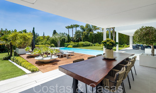 Villa design primée à l'architecture moderne à vendre à quelques pas de la plage à l'est de Marbella 70363 