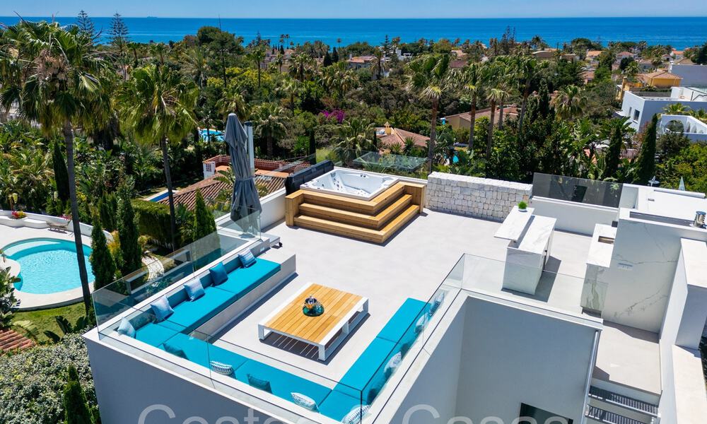 Villa design primée à l'architecture moderne à vendre à quelques pas de la plage à l'est de Marbella 70375