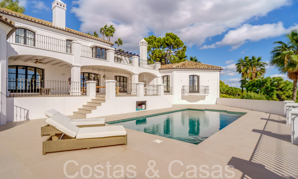 Sublime villa de luxe méditerranéenne avec vue panoramique sur la mer à vendre à El Madroñal, Marbella - Benahavis 70381