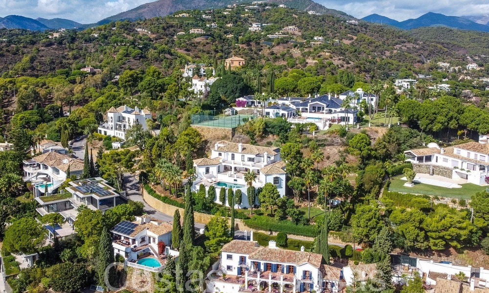 Sublime villa de luxe méditerranéenne avec vue panoramique sur la mer à vendre à El Madroñal, Marbella - Benahavis 70382