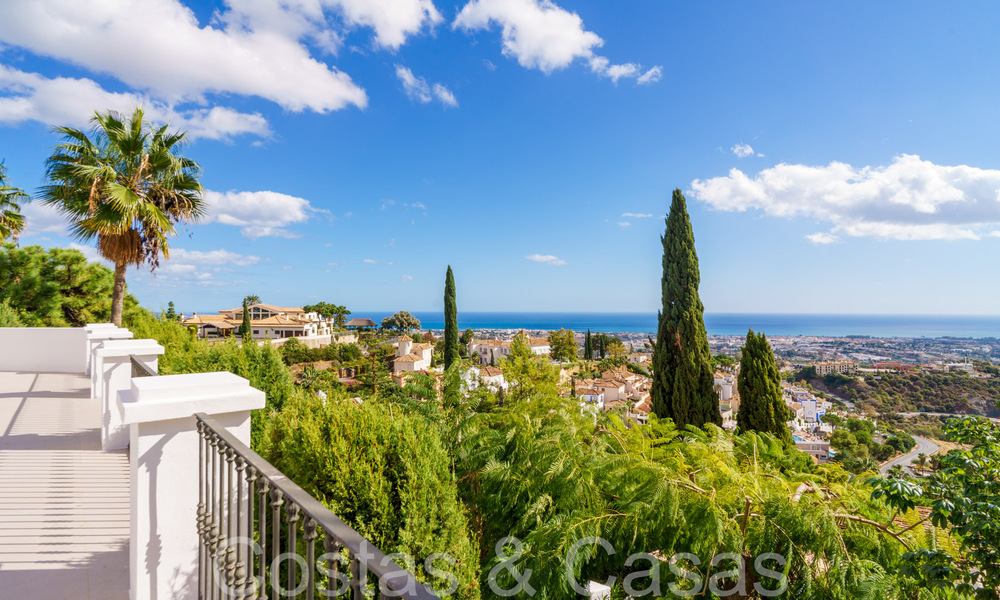 Sublime villa de luxe méditerranéenne avec vue panoramique sur la mer à vendre à El Madroñal, Marbella - Benahavis 70392