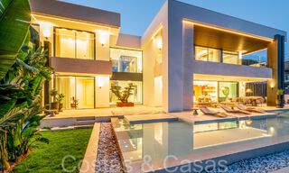 Villa sophistiquée de nouvelle construction à vendre proche de toutes commodités sur le célèbre Golden Mile de Marbella 70631 