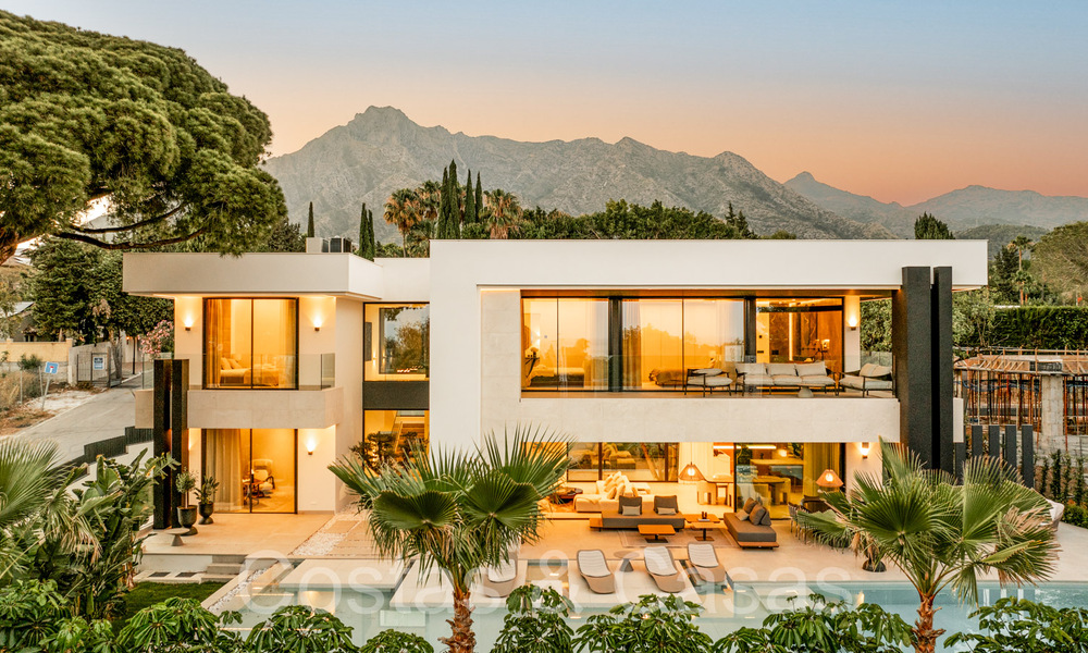 Villa sophistiquée de nouvelle construction à vendre proche de toutes commodités sur le célèbre Golden Mile de Marbella 70634