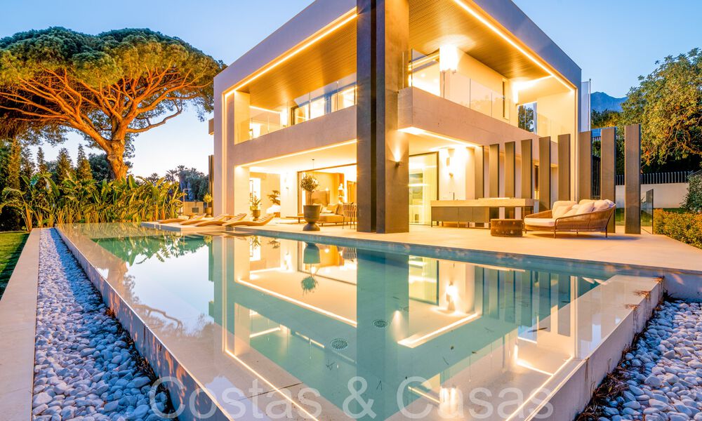 Villa sophistiquée de nouvelle construction à vendre proche de toutes commodités sur le célèbre Golden Mile de Marbella 70637