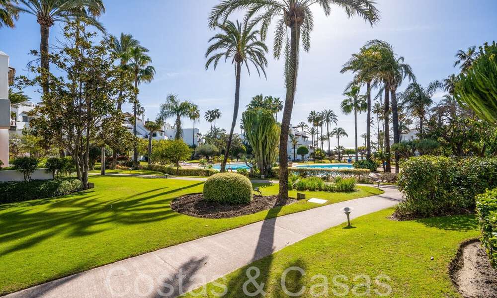 Penthouse à vendre dans un complexe balnéaire convoité sur le New Golden Mile entre Marbella et Estepona 70708