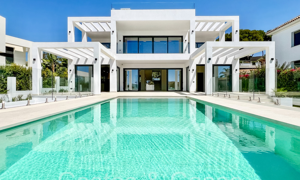 Villa contemporaine de nouvelle construction à vendre dans une zone de plage convoitée à l'est du centre de Marbella 70606