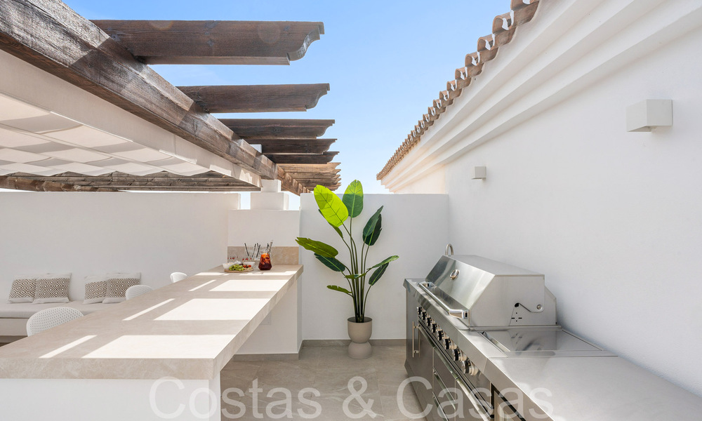 Magnifique penthouse avec grand solarium et piscine à vendre à Nueva Andalucia, Marbella 71217