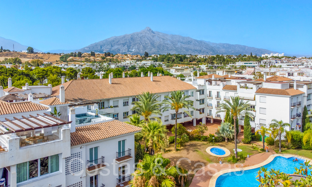 Magnifique penthouse avec grand solarium et piscine à vendre à Nueva Andalucia, Marbella 71220