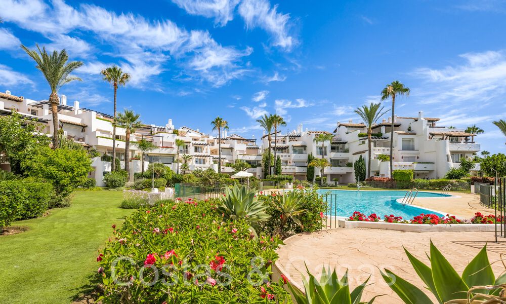 Appartement au rez-de-chaussée entièrement rénové à vendre, dans un complexe balnéaire sur le New Golden Mile entre Marbella et Estepona 71288