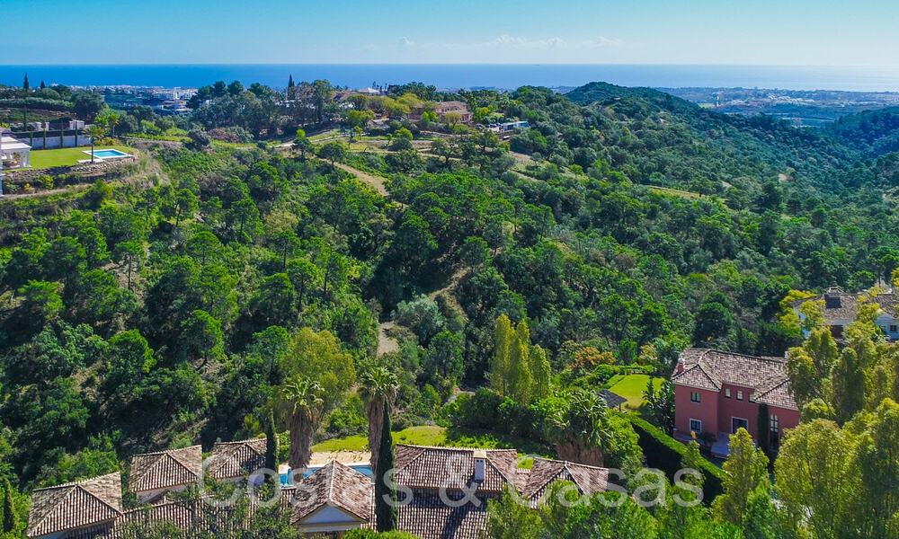 Majestueuse villa de charme à vendre, avec vue sur la mer, dans le complexe de golf le plus exclusif de La Zagaleta à Benahavis - Marbella 71432