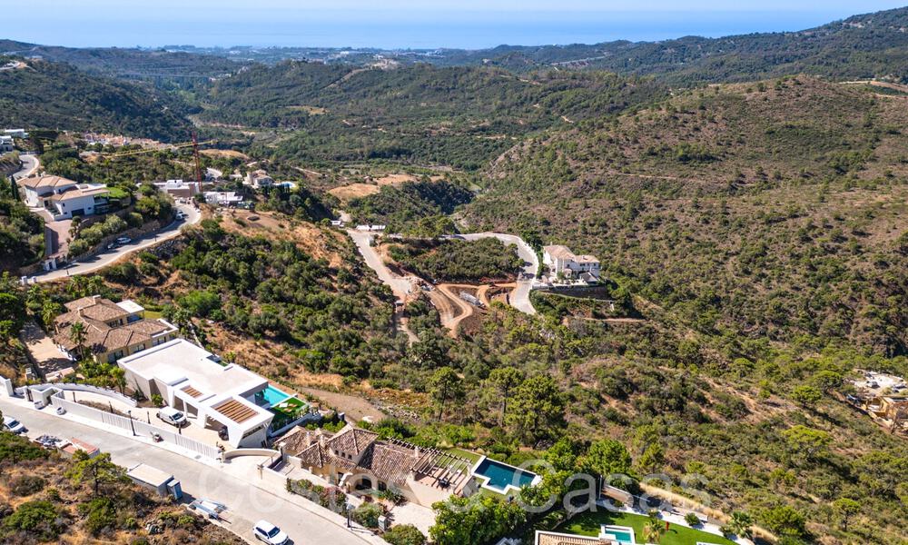 Villa de luxe espagnole intemporelle avec vue panoramique sur la mer à vendre dans une urbanisation sécurisée de Marbella - Benahavis 71568