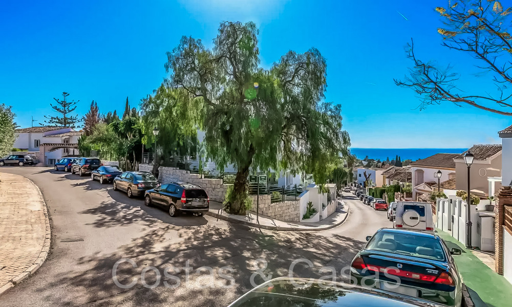 Maison de ville jumelée avec vue sur la mer à vendre juste à l'est du centre de Marbella 71785