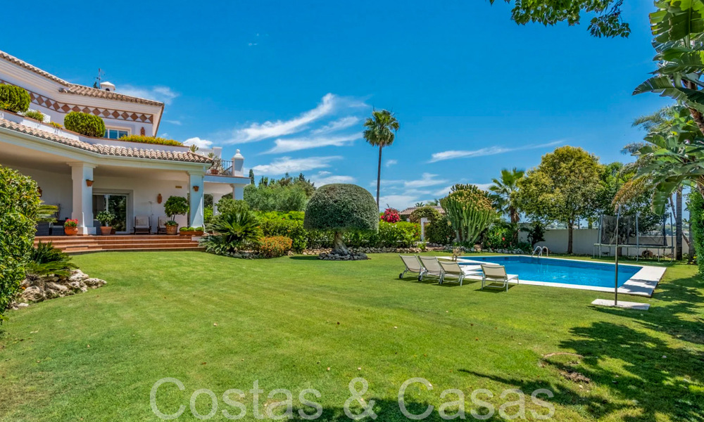 Villa de luxe de caractère à vendre dans une urbanisation privilégiée à Benahavis - Marbella 71818