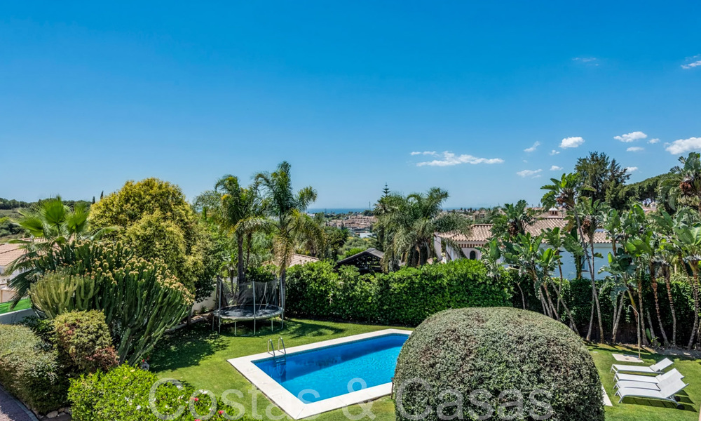 Villa de luxe de caractère à vendre dans une urbanisation privilégiée à Benahavis - Marbella 71821