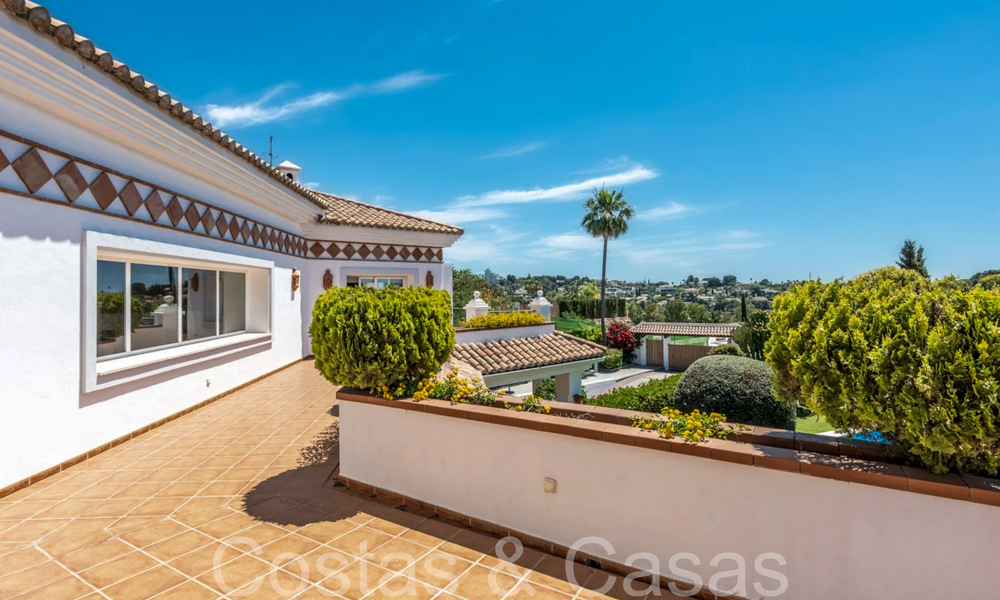 Villa de luxe de caractère à vendre dans une urbanisation privilégiée à Benahavis - Marbella 71830