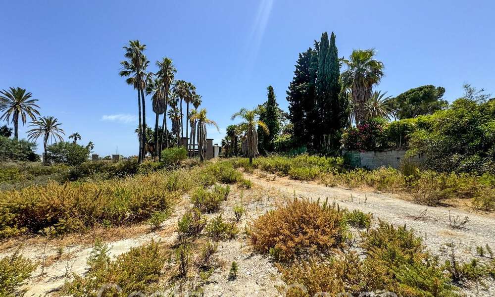 Terrain à bâtir avec projet exclusif à vendre pour une villa de luxe, avec vue sur la mer et à distance de marche de Puerto Banus, Marbella 71835