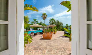 Charmante villa traditionnelle à vendre avec logement d'invités et court de tennis, proche de la plage à Benahavis - Marbella 71901 