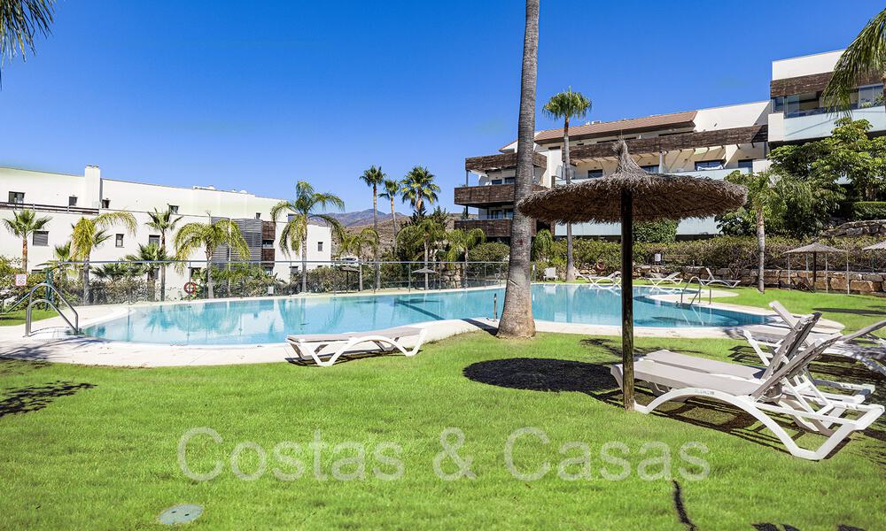 Appartement de golf moderne à vendre dans le prestigieux complexe 5* Los Flamingos Golf Resort au Nouveau Golden Mile, Marbella - Benahavís 71685