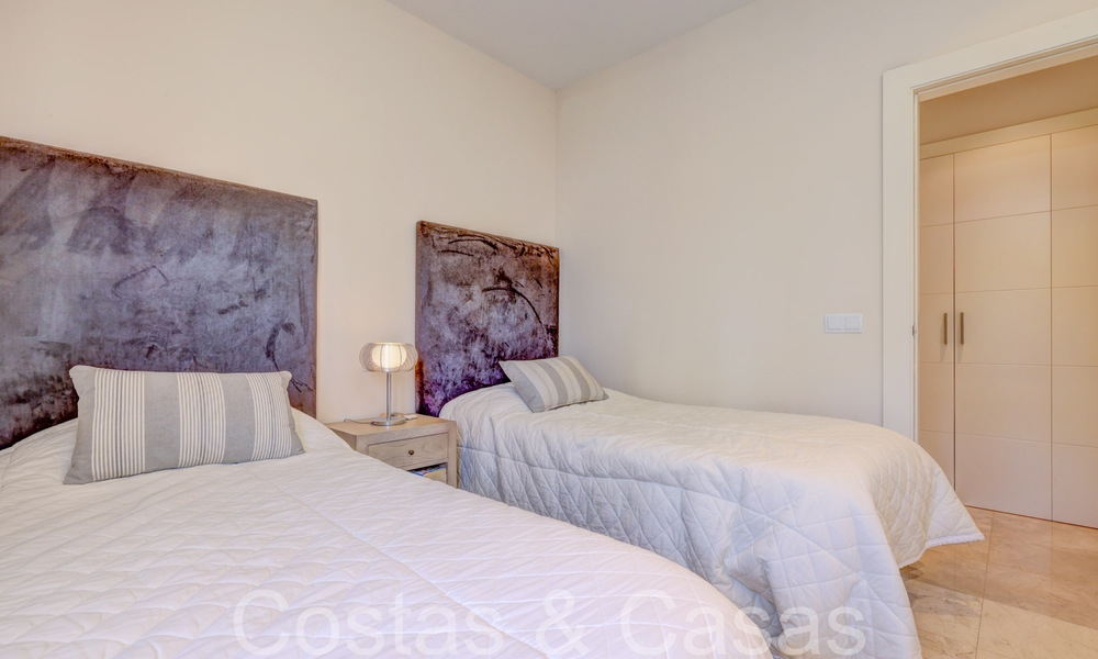 Appartement de golf moderne à vendre dans le prestigieux complexe 5* Los Flamingos Golf Resort au Nouveau Golden Mile, Marbella - Benahavís 71694