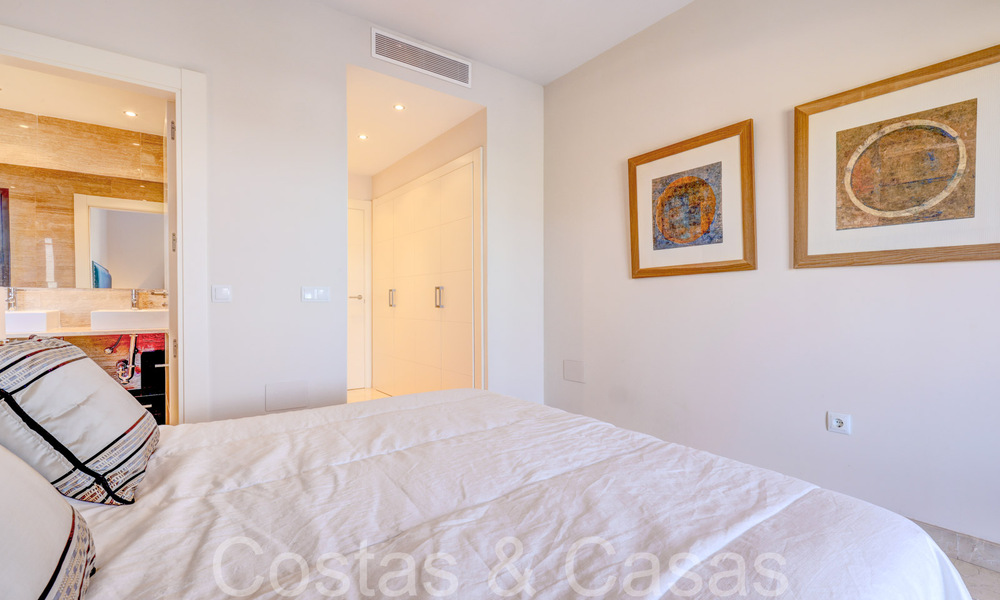 Appartement de golf moderne à vendre dans le prestigieux complexe 5* Los Flamingos Golf Resort au Nouveau Golden Mile, Marbella - Benahavís 71706