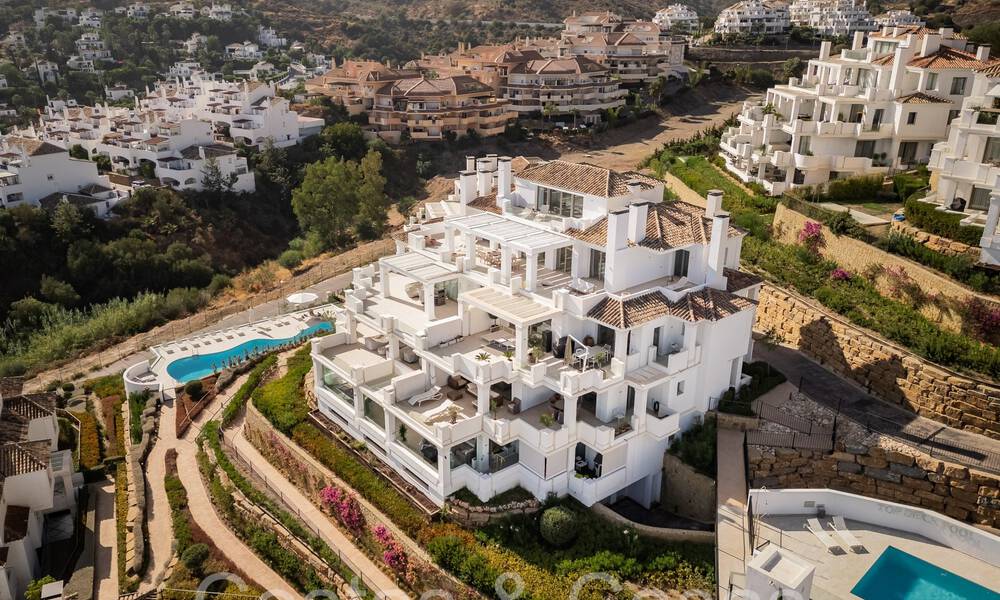 Penthouse contemporain de luxe méditerranéen à vendre avec vue panoramique à Nueva Andalucia, Marbella 71987