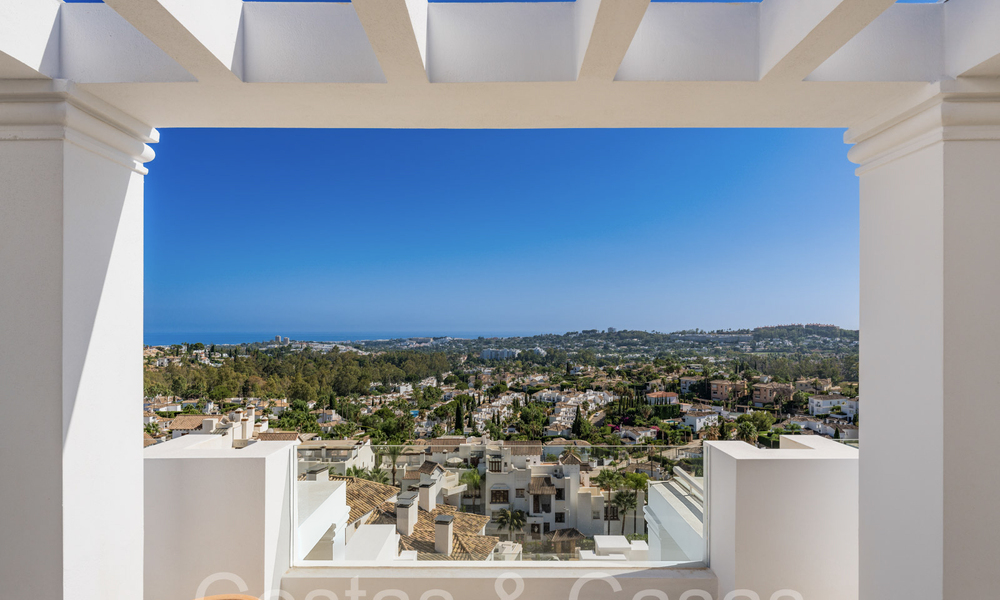 Penthouse contemporain de luxe méditerranéen à vendre avec vue panoramique à Nueva Andalucia, Marbella 72119