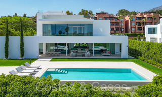 Villa design sophistiquée à vendre près de la plage au cœur du Golden Mile de Marbella 72003 