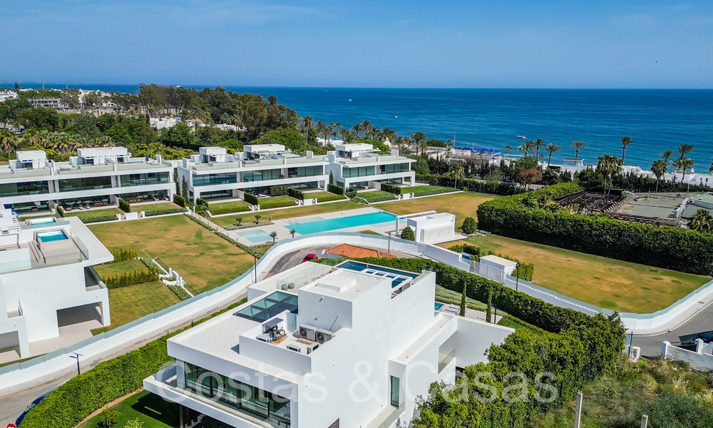 Villa design sophistiquée à vendre près de la plage au cœur du Golden Mile de Marbella 72007