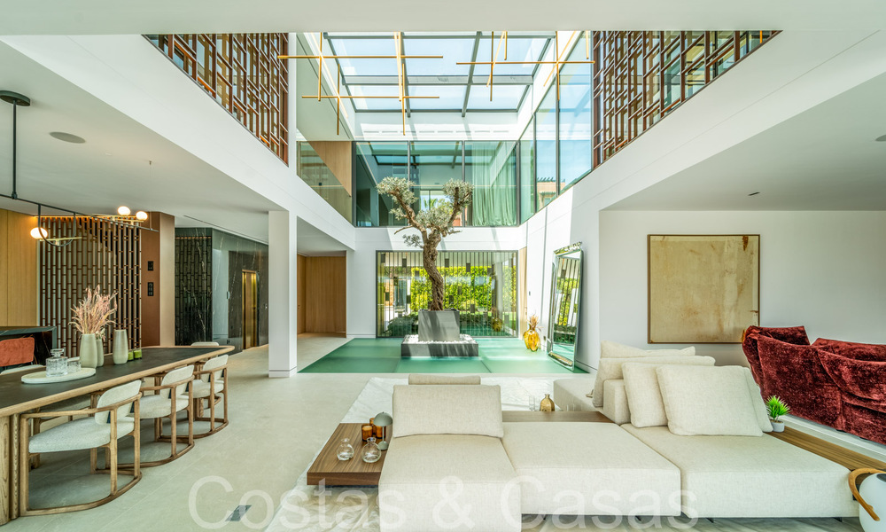 Villa design sophistiquée à vendre près de la plage au cœur du Golden Mile de Marbella 72032