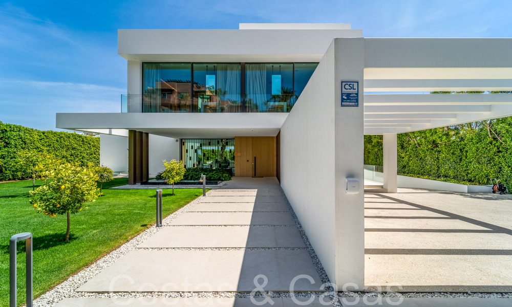 Villa design sophistiquée à vendre près de la plage au cœur du Golden Mile de Marbella 72044