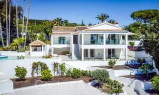 Villa de luxe méditerranéenne à vendre avec grand jardin et un cottage, avec vue sur la mer, proche des commodités à l'Est de Marbella 72087 