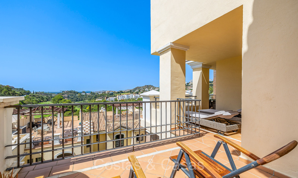 Prêt à emménager, spacieux appartement de 3 chambres à vendre entouré de terrains de golf à Benahavis - Marbella 72152