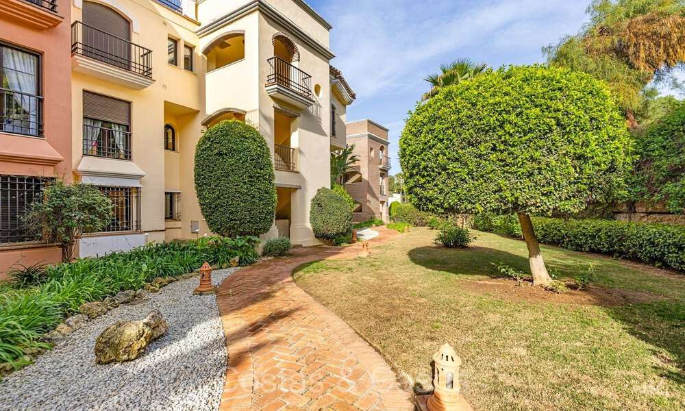 Prêt à emménager, spacieux appartement de 3 chambres à vendre entouré de terrains de golf à Benahavis - Marbella 72155