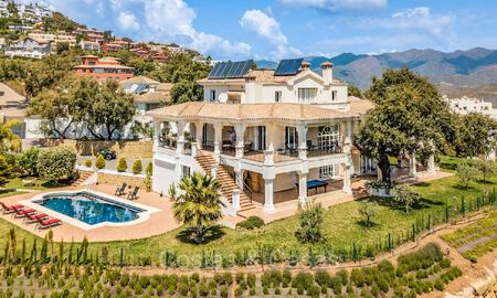 Majestueuse villa de style méditerranéen à vendre, avec vue sur la mer, dans un environnement naturel à l'est du centre de Marbella 72171