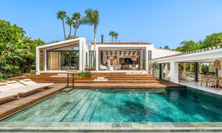 Villa de luxe élégamment rénovée à vendre, adjacente au terrain de golf de Nueva Andalucia, Marbella 72326 