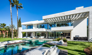 Impressionnante villa au design contemporain à vendre à Nueva Andalucia, Marbella 72209 