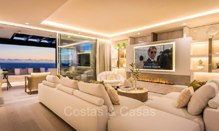 Penthouse de prestige avec vue frontale sur la mer à vendre, première ligne de plage à Puente Romano, Golden Mile, Marbella 72342 